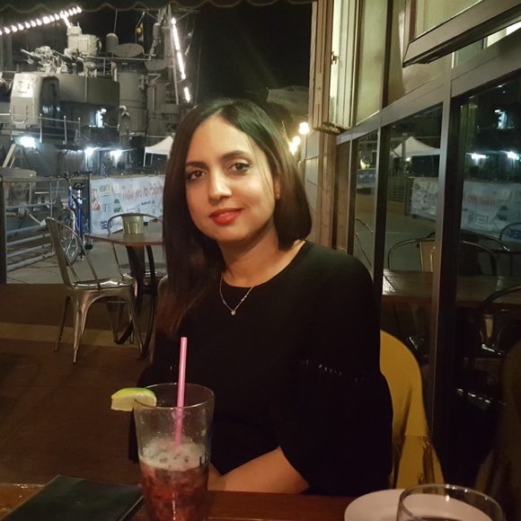 Meet your Posher, Chaima - Picture 1 of 1